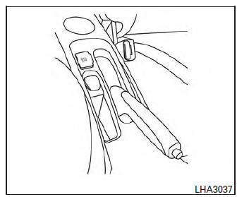 Interface USB (modèles sans système de navigation) (selon l'équipement)