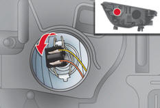 - Retirez le couvercle de protection en tirant sur la languette.